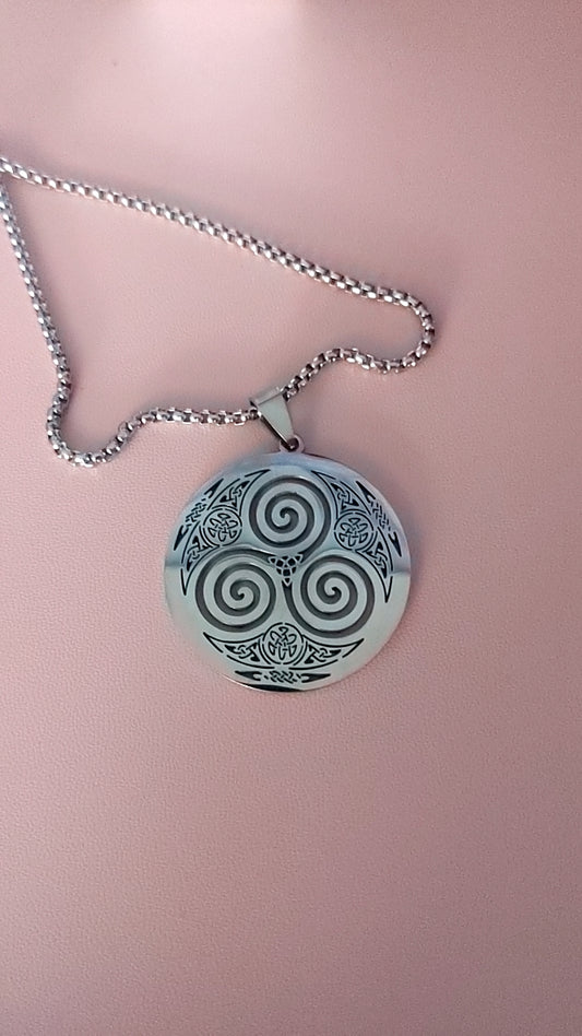 Goddess Pendant